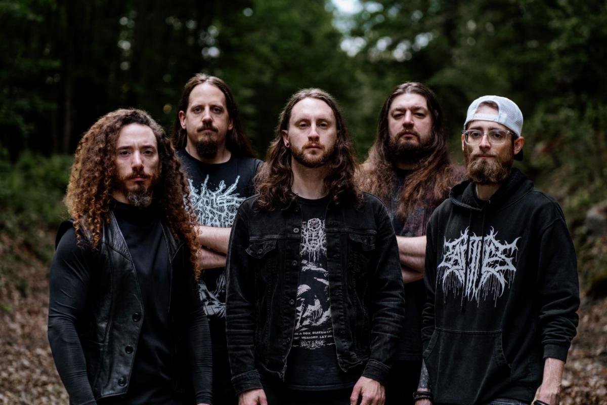 «Crowned in Corpses», el nuevo álbum de Pathogenic, disponible mañana