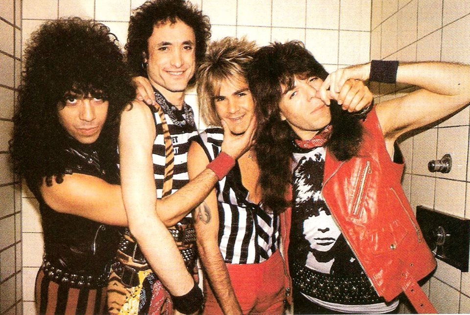 Nuevo libro, «Bang your head, feel the noize: the Quiet Riot story», ya disponible