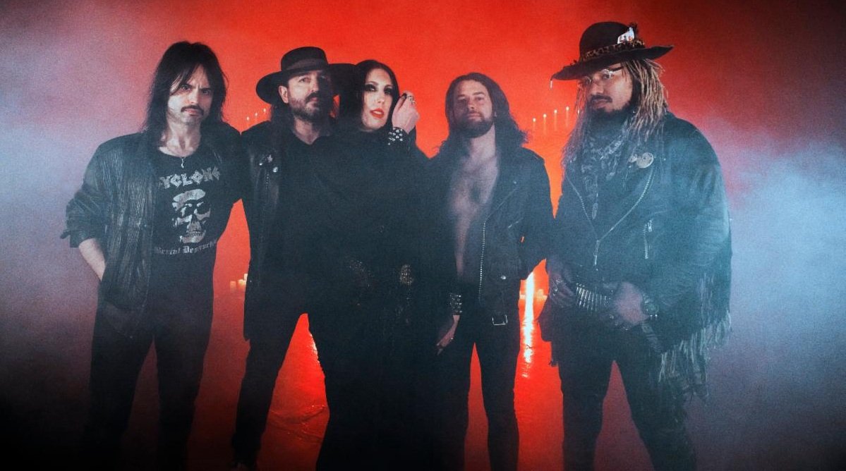 Los metaleros de culto neoyorquinos Tower, junto a Invisible Oranges estrenaron «Iron Clad», una canción de su próximo álbum