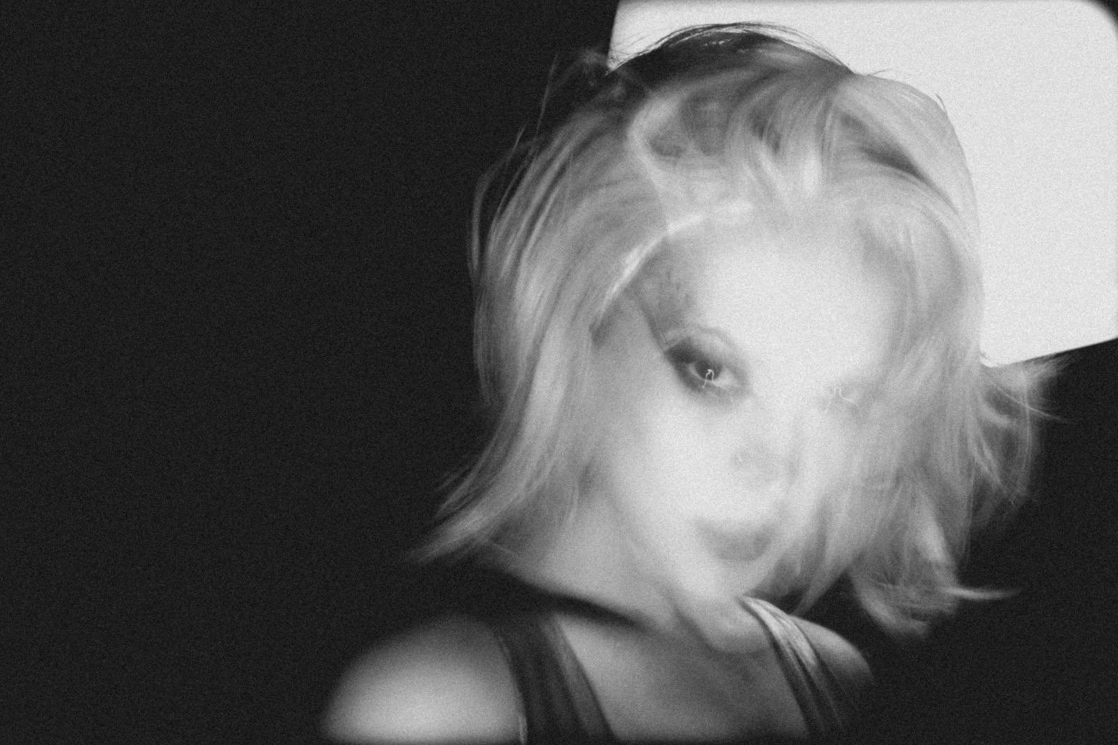 Luly Noir publicó «Alien III», su nuevo videoclip