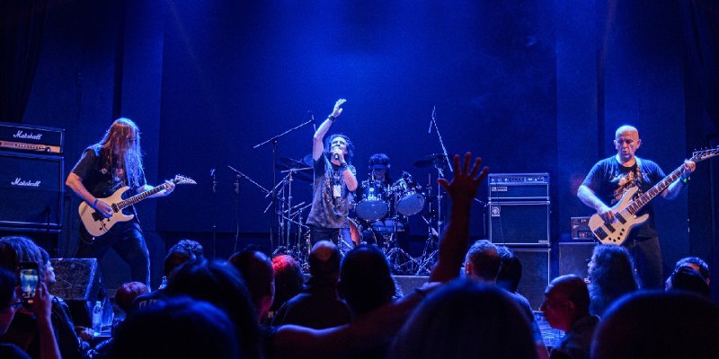 Primal anuncia nuevo EP, «Iron Age», y el nuevo sencillo «Mirror», con la participación especial de Rudy Sarzo en una versión de V8
