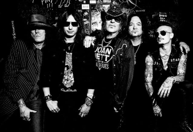 Faster Pussycat anuncia nuevo sencillo «Motorbike»