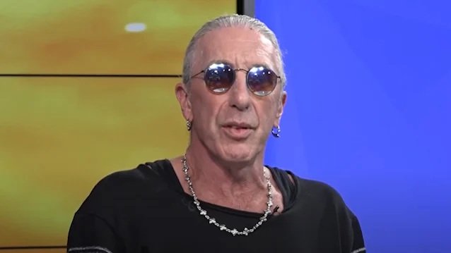 Dee Snider (Twisted Sister) explica por qué se mudó con toda su familia a la zona rural de Carolina del Norte