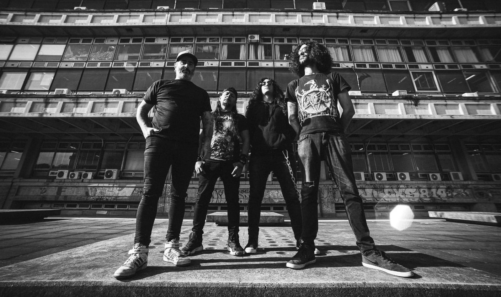 Bastardös presenta su nuevo disco con un show de altísima calidad en Uniclub