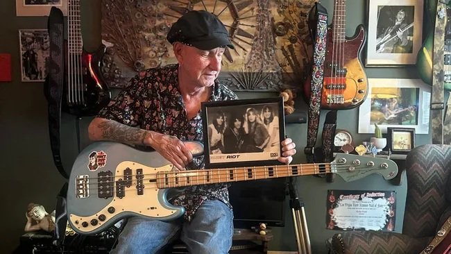 Kelly Garni fundó Quiet Riot, pero terminó a los tiros