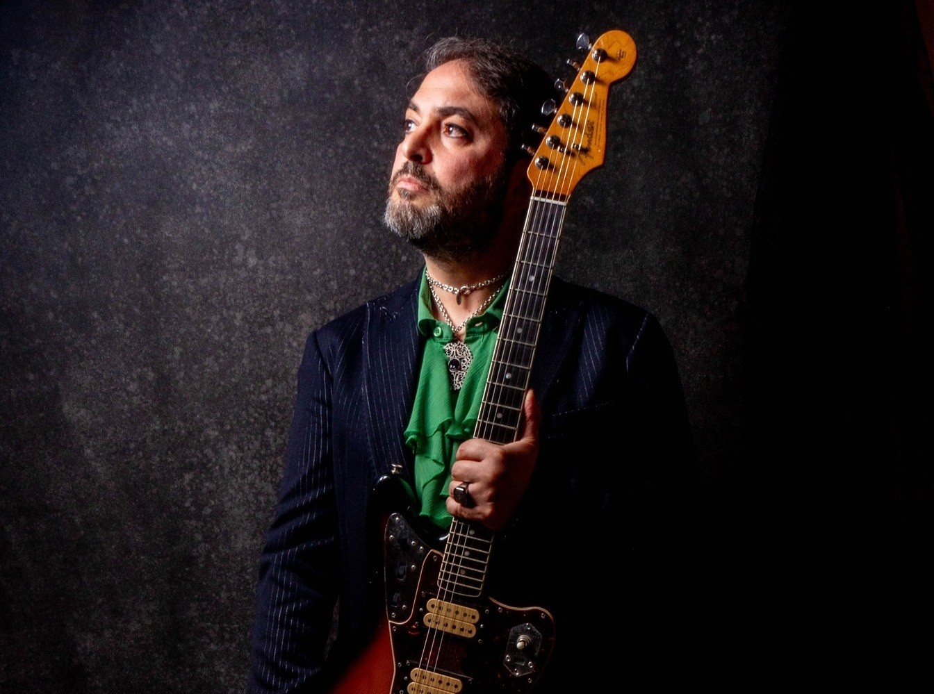 El artista de rock italiano Stefano Attuario lanza su nuevo sencillo “Amen”