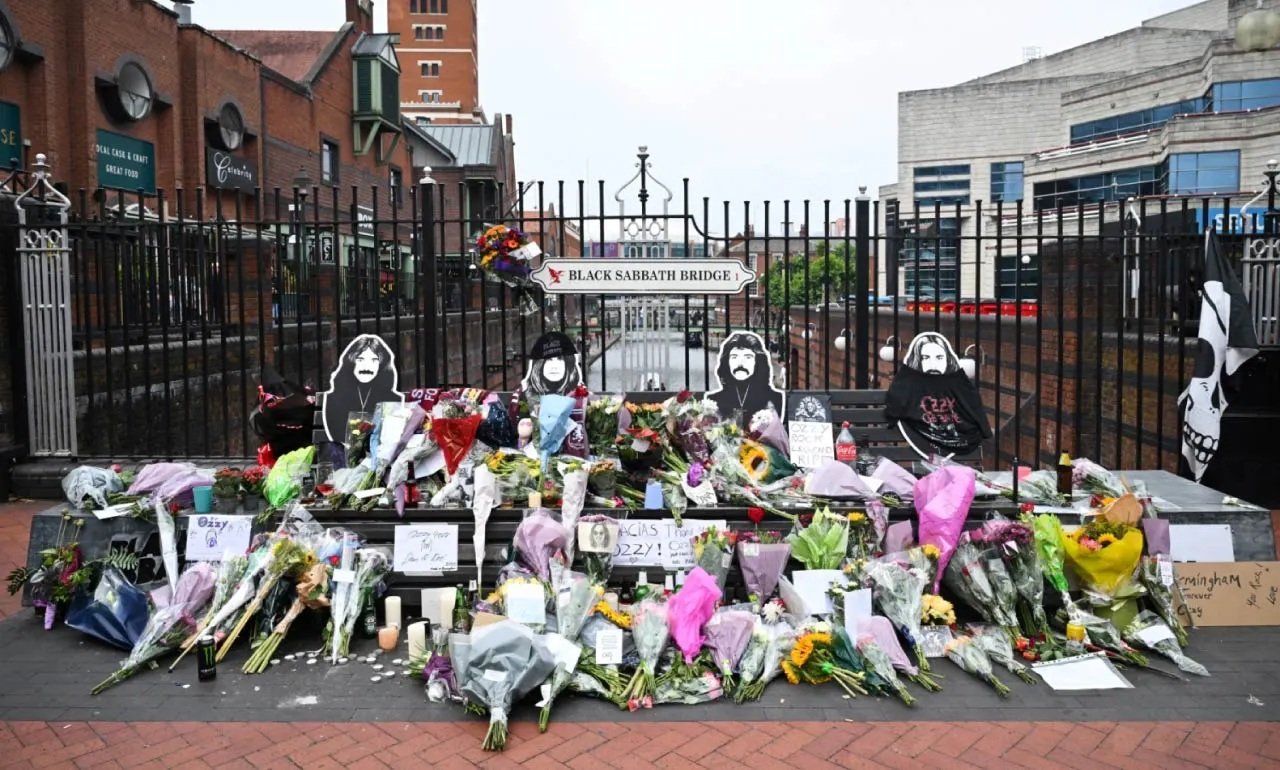 El funeral de Ozzy Osbourne moviliza a la ciudad de Birmingham