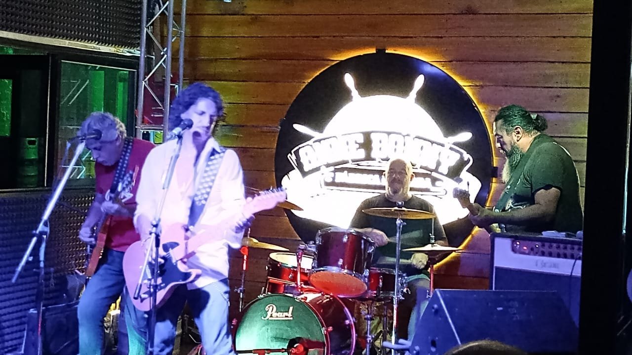 Presentamos a Los Hermanos Bang-Bang!