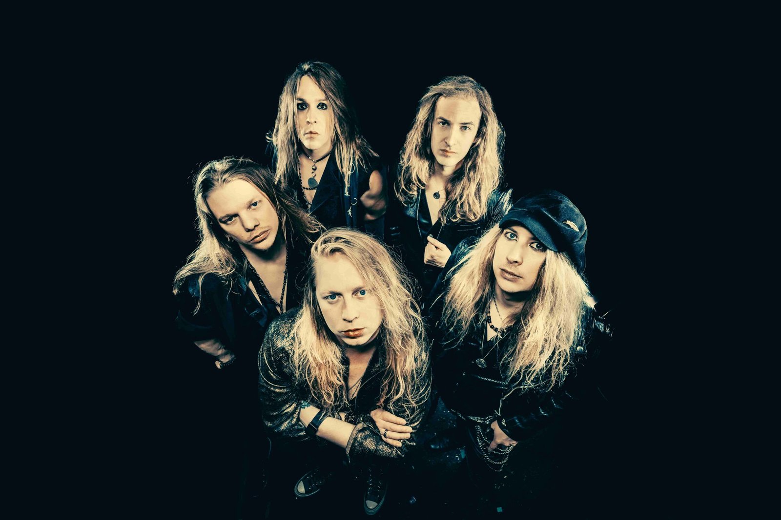 Shiraz Lane anuncia su nuevo álbum de estudio «In Vertigo»