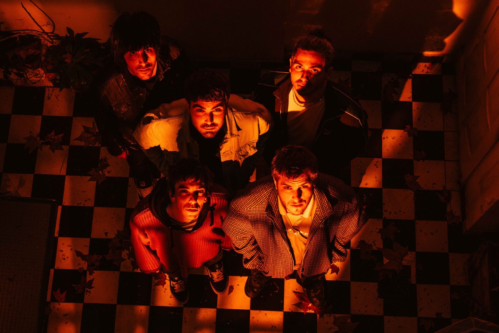 Terrores Nocturnos presenta «Si los veo, ellos me ven», single doble y primer adelanto de «Gente en la Ventana»
