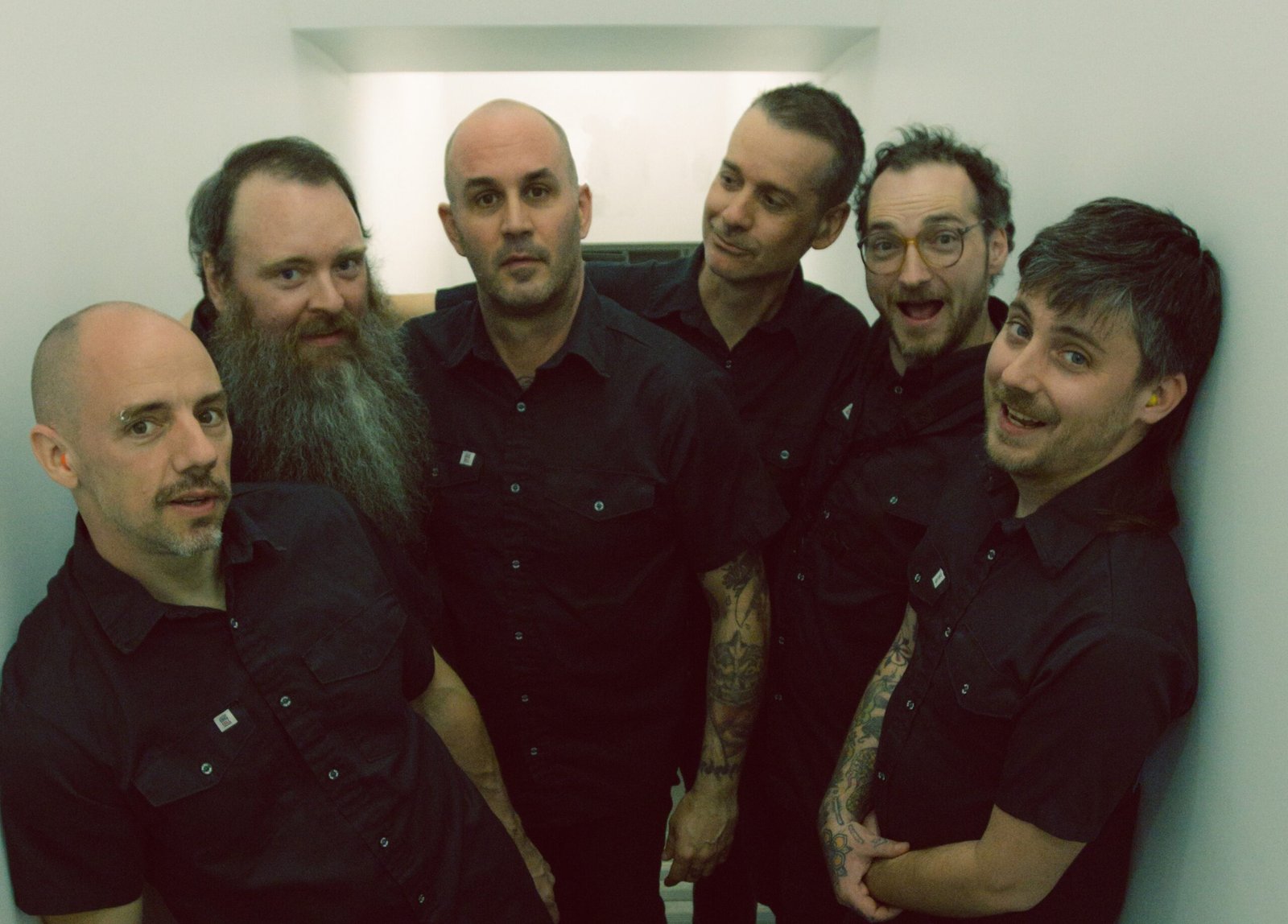 Planet Smashers lanza su explosivo décimo álbum «On the Dancefloor»