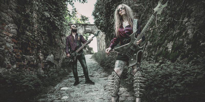 La banda alemana St. Unholyness presenta su esperado álbum debut, «Through High Holy Haze», que se publica en navidad