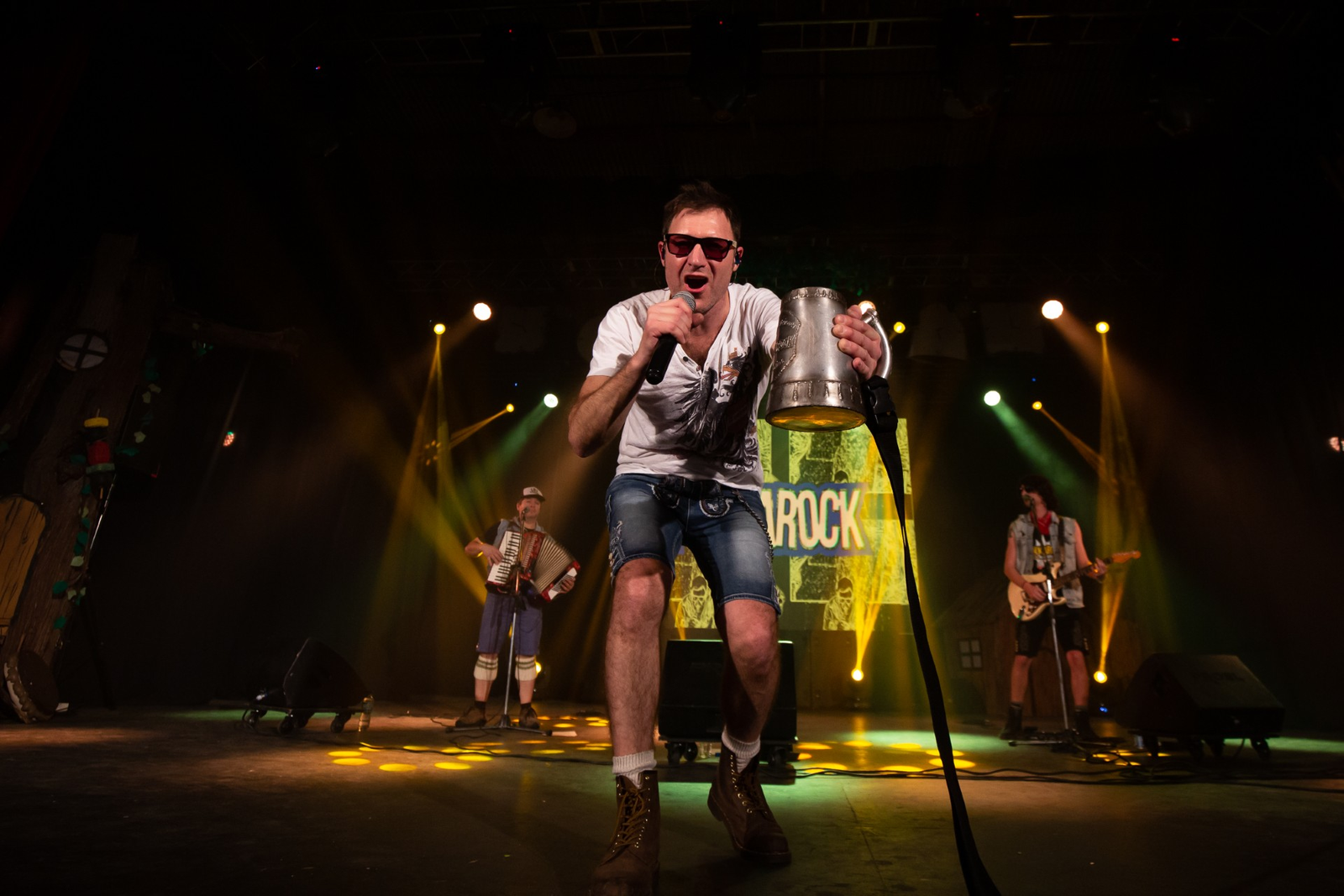 Polkarock y cuatro noches de diversión en el Oktoberfest 2025