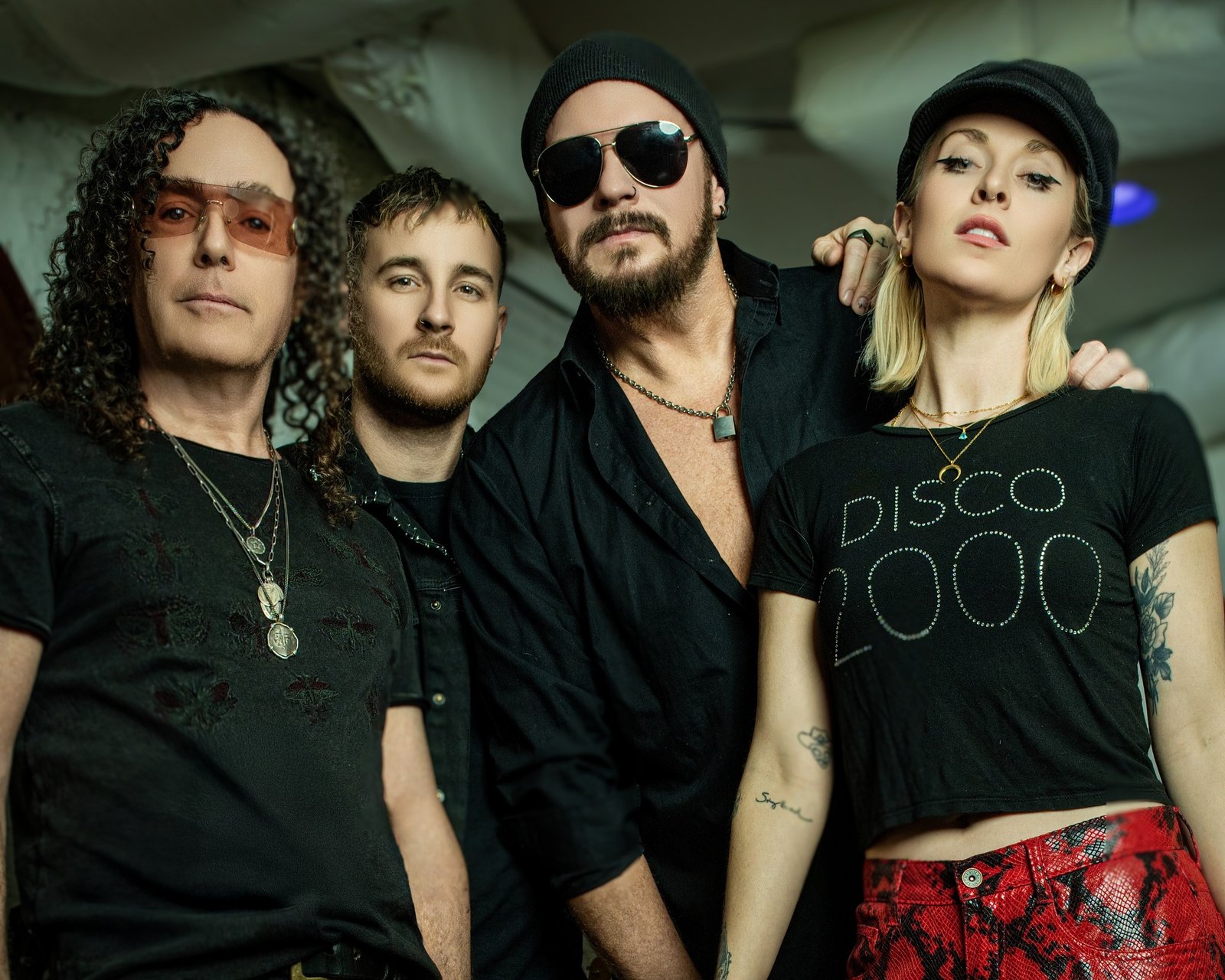 Kalamity Kills lanza su nuevo y explosivo single «¡Help!»