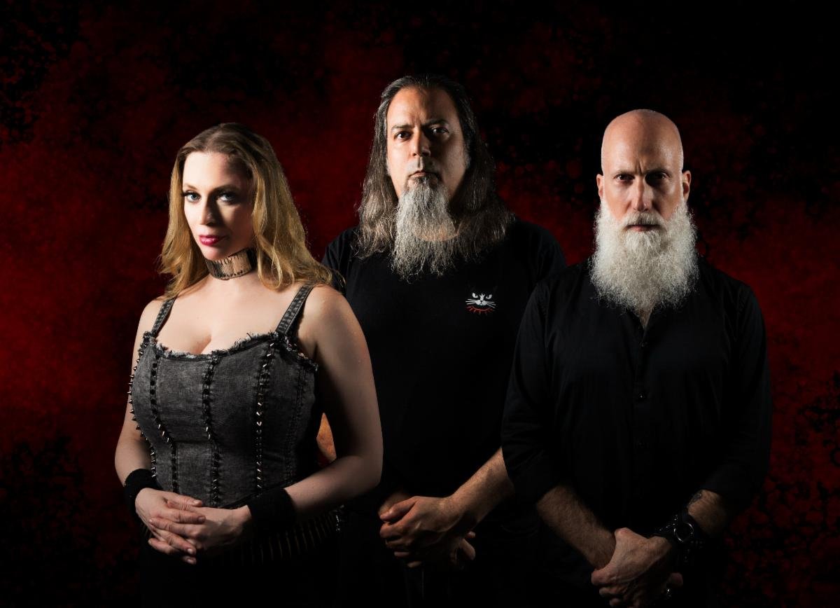 El trío neoyorquino de doom Precious Blood lanza un álbum visual para «False Prophets»
