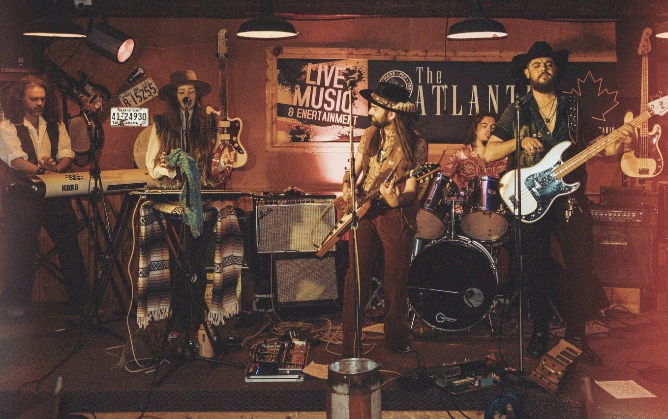 Primer lanzamiento del año de Tony Rust and The Mudhorses