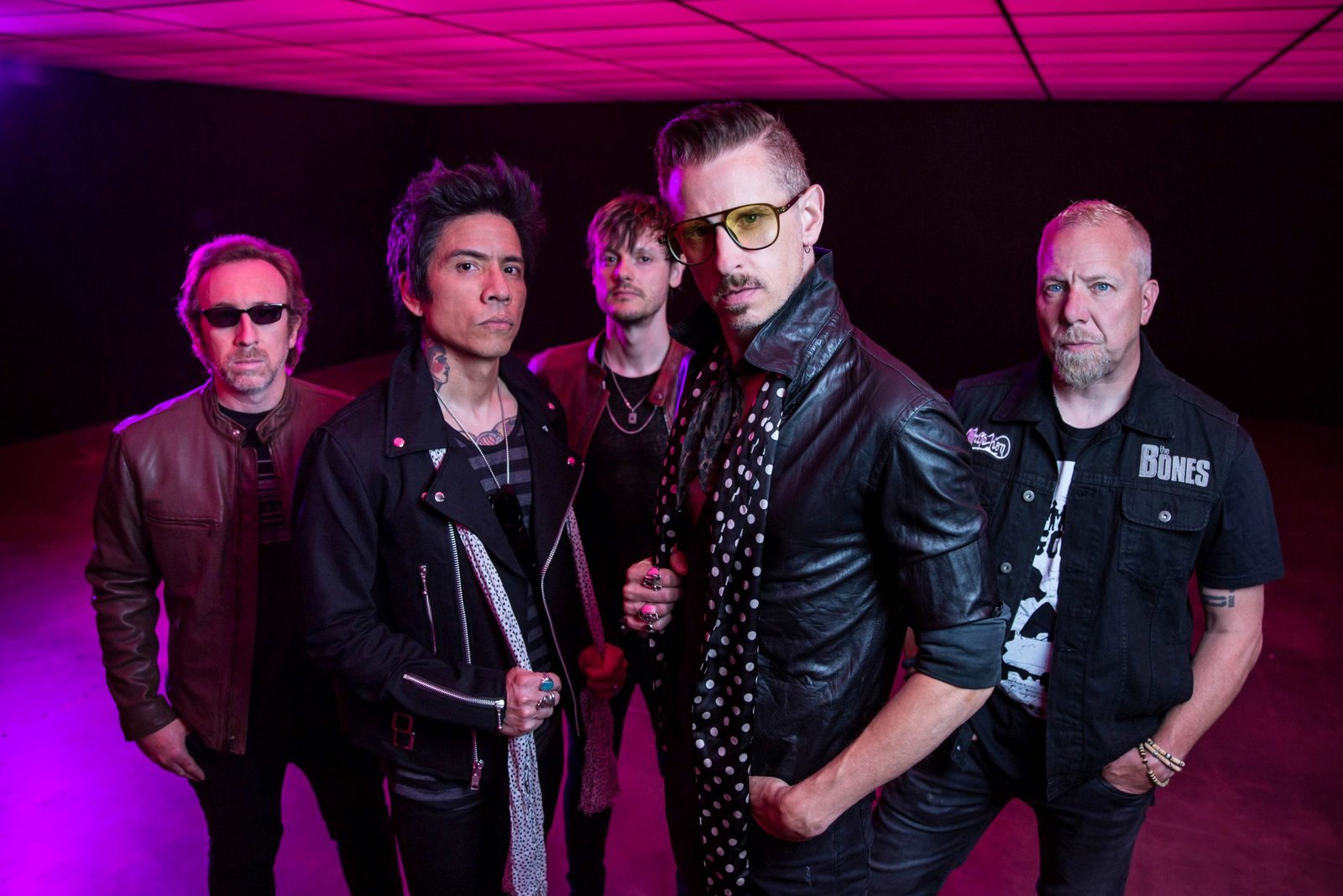 Transatlantic Radio anuncia su álbum debut «Midnight Transmission»