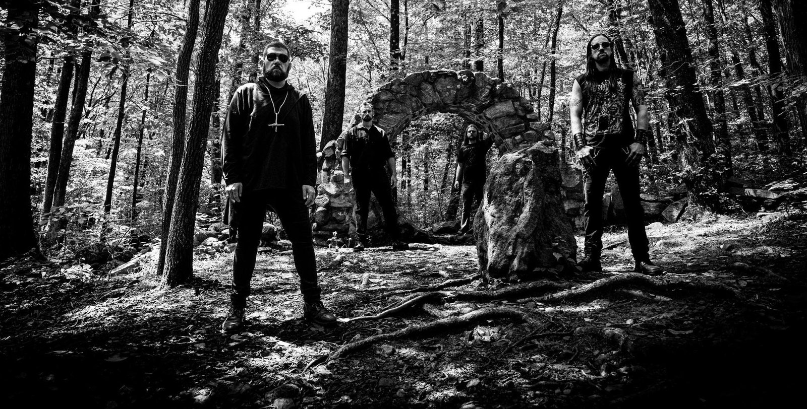 El nuevo álbum de Profane Elegy, «Herezjarcha», es una desgarradora y filosófica incursión en el sonido y el simbolismo