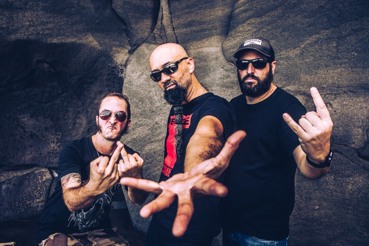 La banda de thrash metal old-school Lomor lanza su nuevo álbum «Sabouk Rouge»