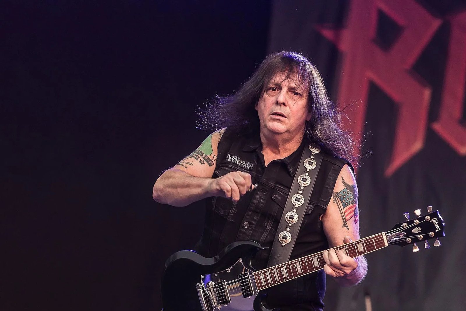 Murió Ross “The Boss” Friedman: el guitarrista que convirtió el metal en epopeya cuando el metal era una causa y no un producto
