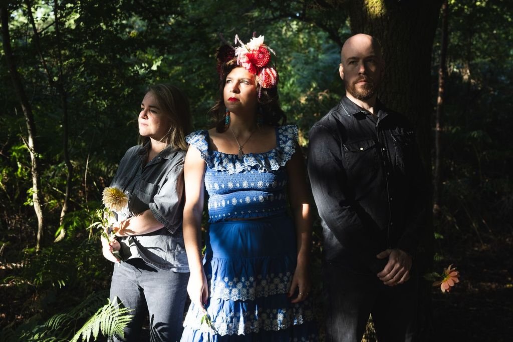 Emma Hunter desglosa su último álbum «Yolanda» con un último single