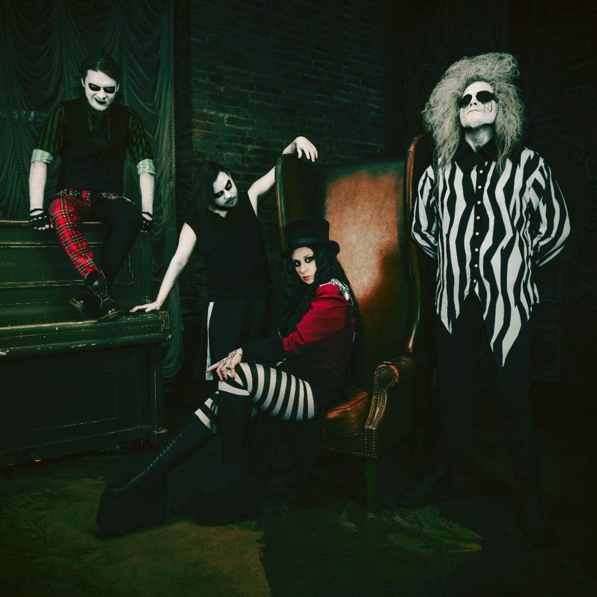 La banda de dark cabaret metal Tardigrade Inferno ha lanzado oficialmente su nuevo álbum, «Hush»