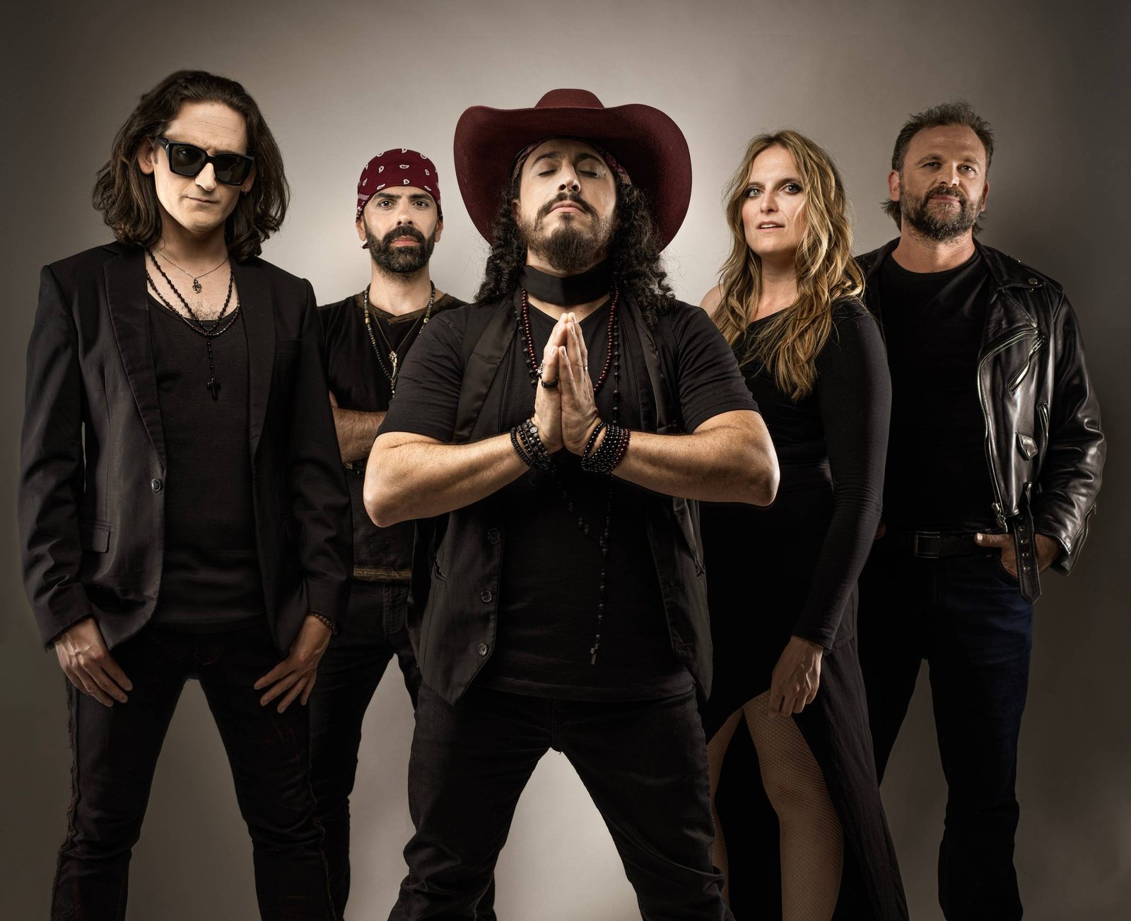 La banda francesa Highway regresa con más fuerza que nunca con su nuevo álbum «Last Call for Rock’N’Roll» y el conmovedor video «Mayday»