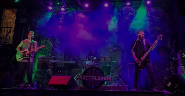 Fractalianos estrena single y visualizer animado